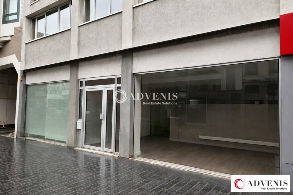 Local commercial · 105 m² · Achat des murs — photo 1