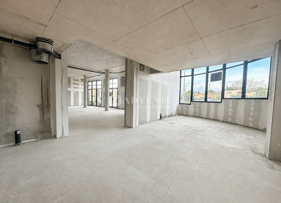 Local commercial · 70 m² · Location — photo 2
