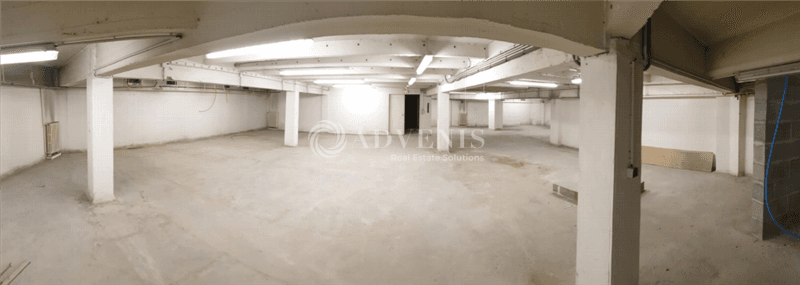 Local commercial · 189 m² · Location — photo 3