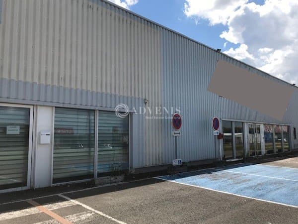 Local commercial · 600 m² · Location — photo 1