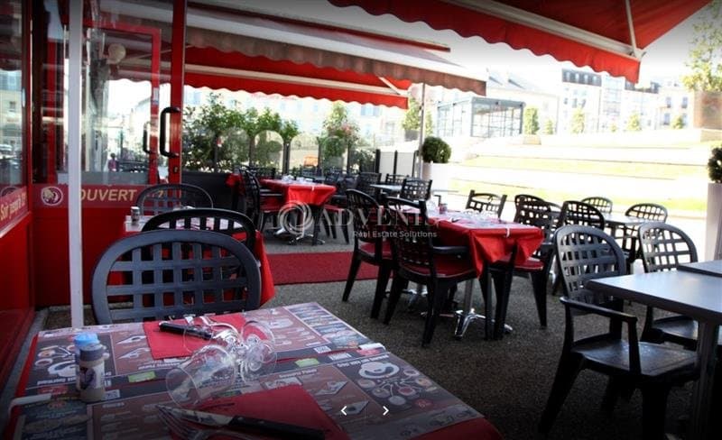 Local commercial · 350 m² · Location — photo 2