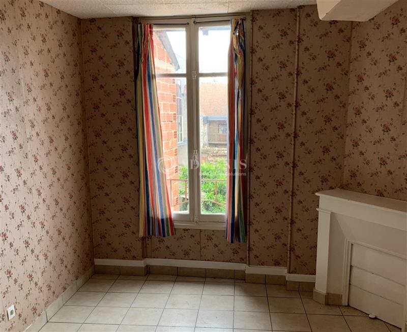 Local commercial · 100 m² · Achat des murs — photo 3