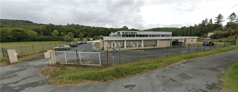 Local commercial · 300 m² · Location — photo 1