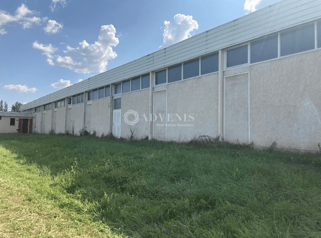 Local commercial · 300 m² · Location — photo 2