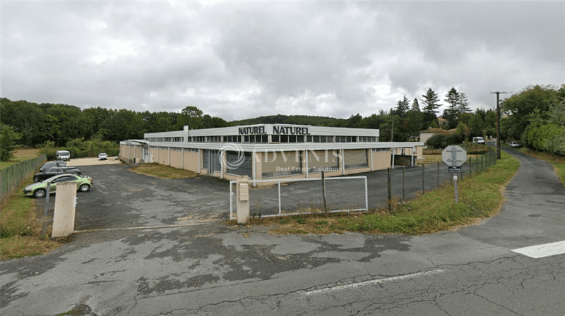 Local commercial · 400 m² · Location — photo 1