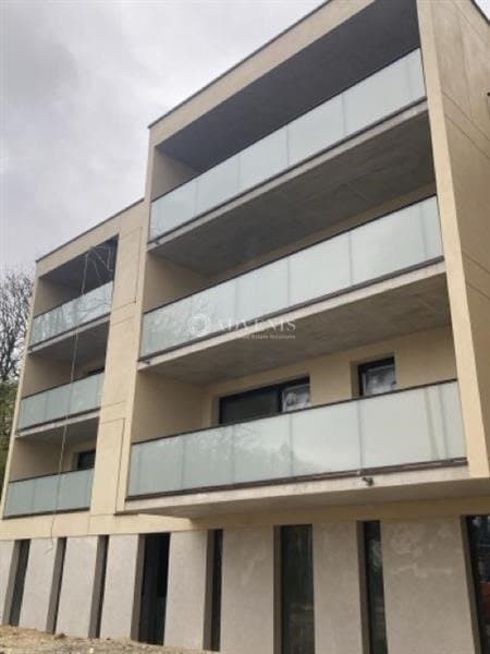 Local commercial · 99 m² · Achat des murs — photo 2