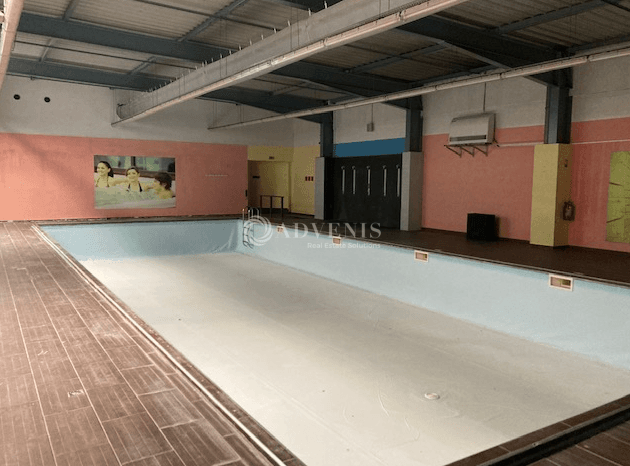 Local commercial · 1030 m² · Location — photo 2