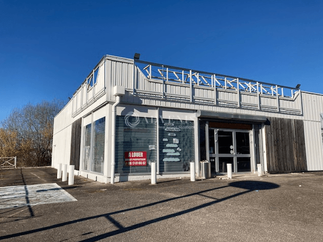 Local commercial · 900 m² · Location — photo 1