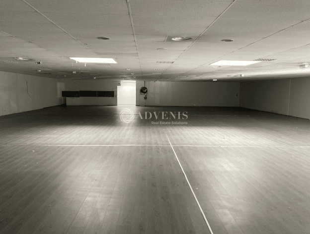 Local commercial · 900 m² · Location — photo 3