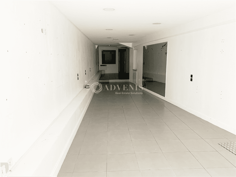 Local commercial · 75 m² · Location — photo 3