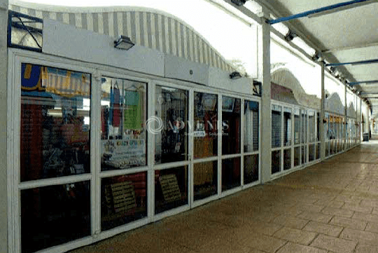 Local commercial · 718 m² · Achat des murs — photo 3