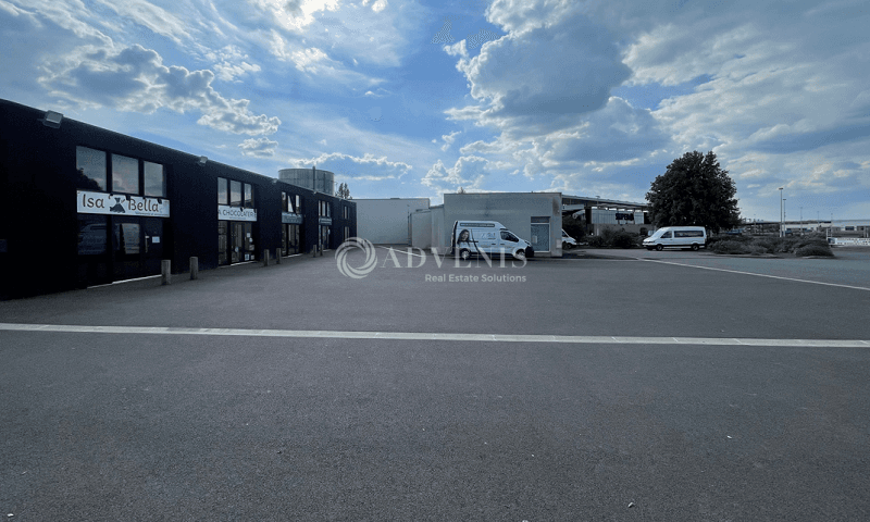 Local commercial · 120 m² · Location — photo 3