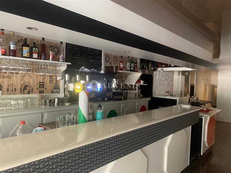 Local commercial · 133 m² · Location — photo 1