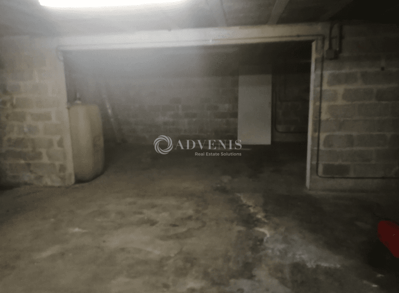 Local commercial · 63 m² · Location — photo 3