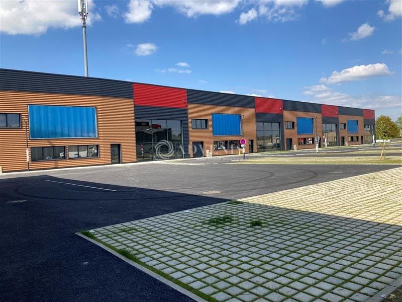 Local commercial · 1200 m² · Location — photo 2