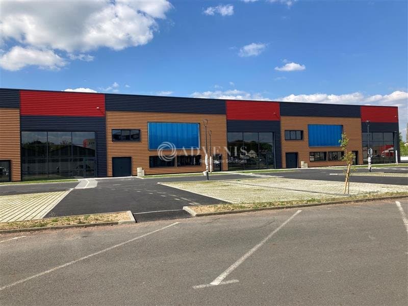 Local commercial · 1200 m² · Location — photo 3