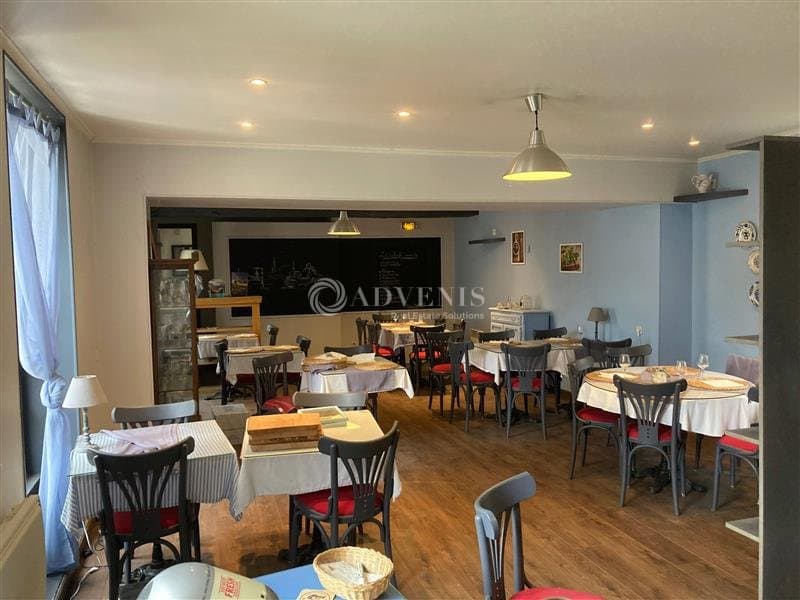Local commercial · 100 m² · Location — photo 2