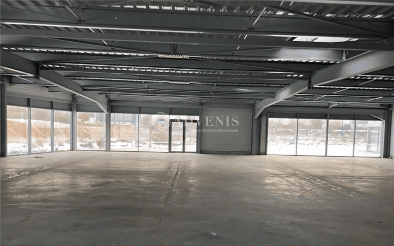 Local commercial · 2142 m² · Location — photo 3