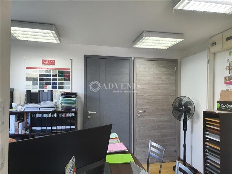 Local commercial · 90 m² · Location — photo 3