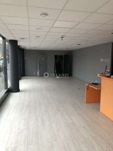 Local commercial · 495 m² · Achat des murs — photo 2