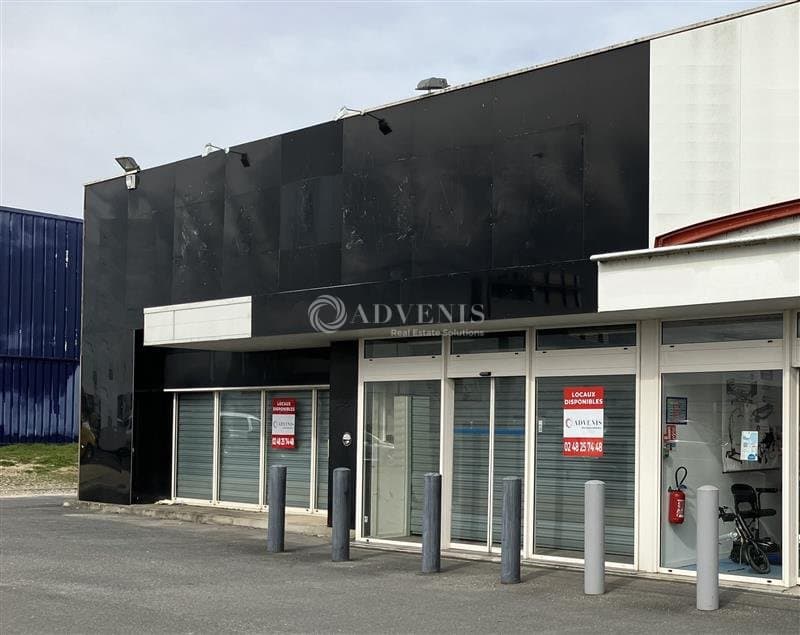 Local commercial · 614 m² · Location — photo 2