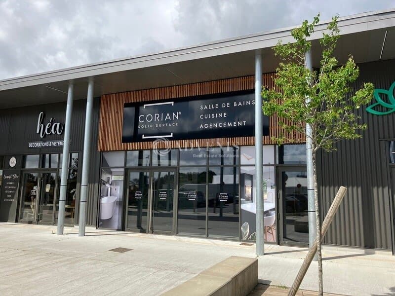 Local commercial · 257 m² · Location — photo 1