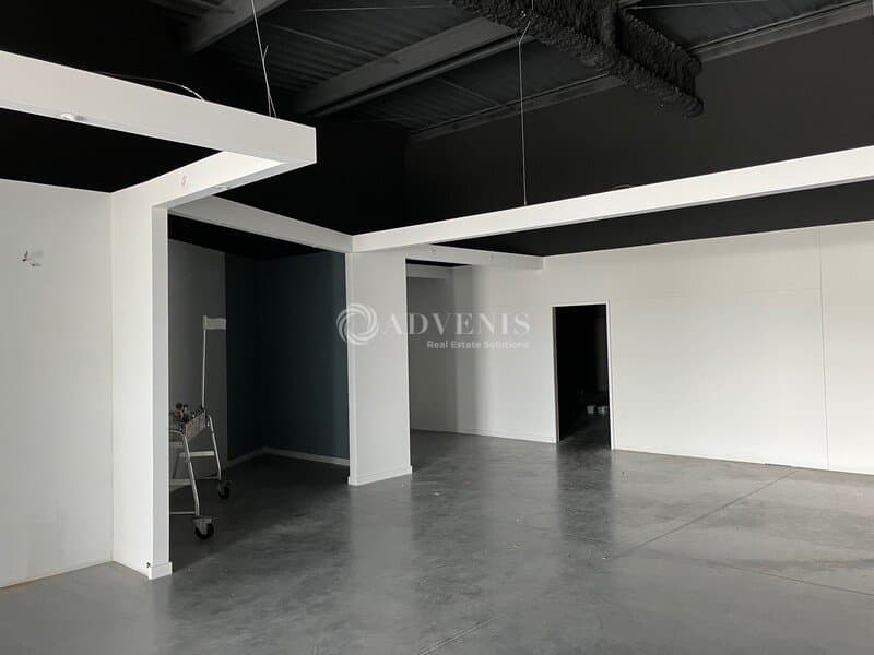 Local commercial · 257 m² · Location — photo 3