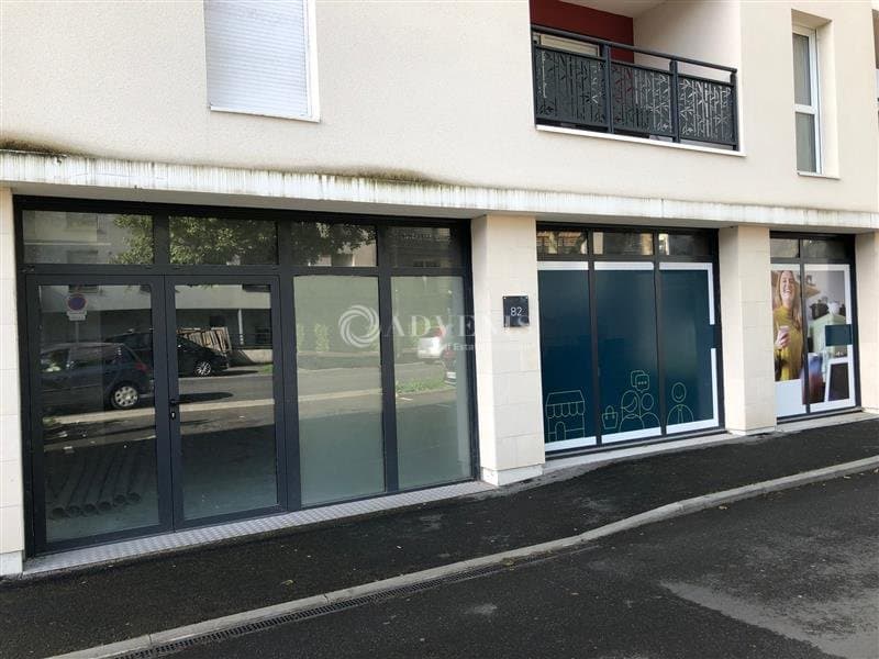 Local commercial · 173 m² · Achat des murs — photo 2
