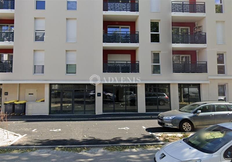 Local commercial · 173 m² · Achat des murs — photo 1
