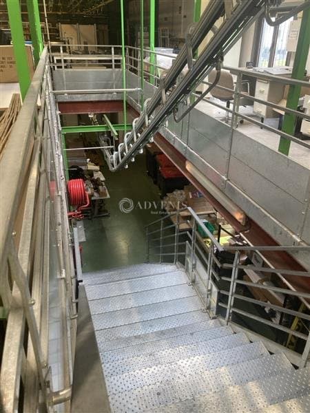 Local commercial · 2393 m² · Location — photo 3