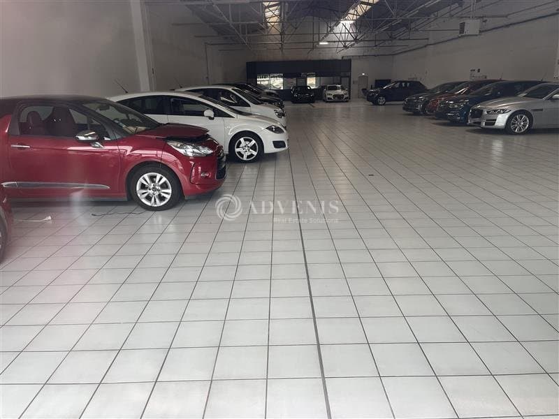 Local commercial · 800 m² · Location — photo 1