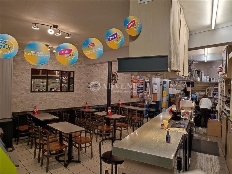 Local commercial · 130 m² · Achat des murs — photo 3