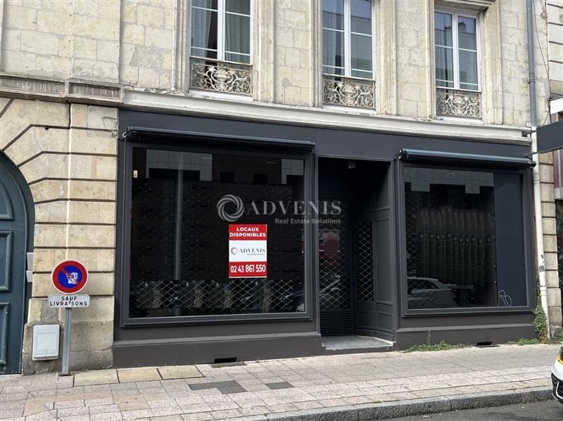 Local commercial · 166 m² · Achat des murs — photo 1