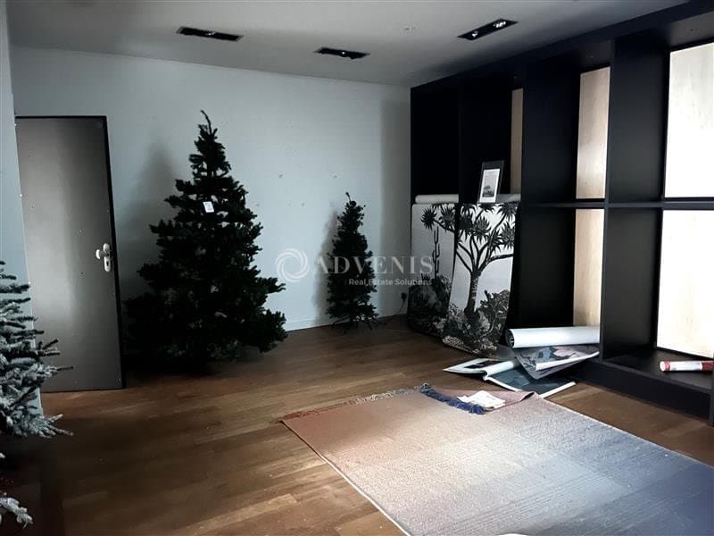 Local commercial · 166 m² · Achat des murs — photo 2