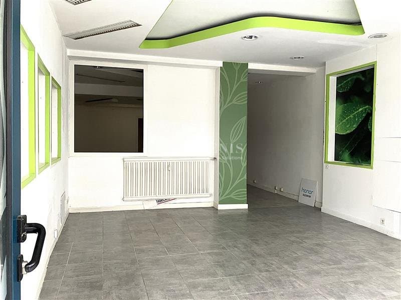 Local commercial · 80 m² · Achat des murs — photo 1