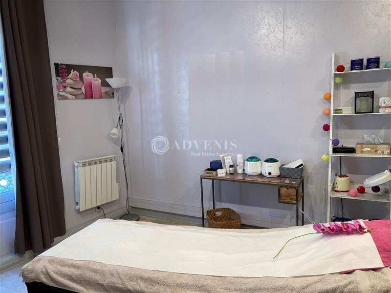 Local commercial · 70 m² · Location — photo 2