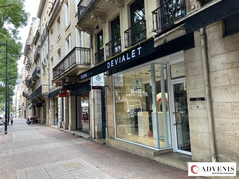 Local commercial · 145 m² · Location — photo 1