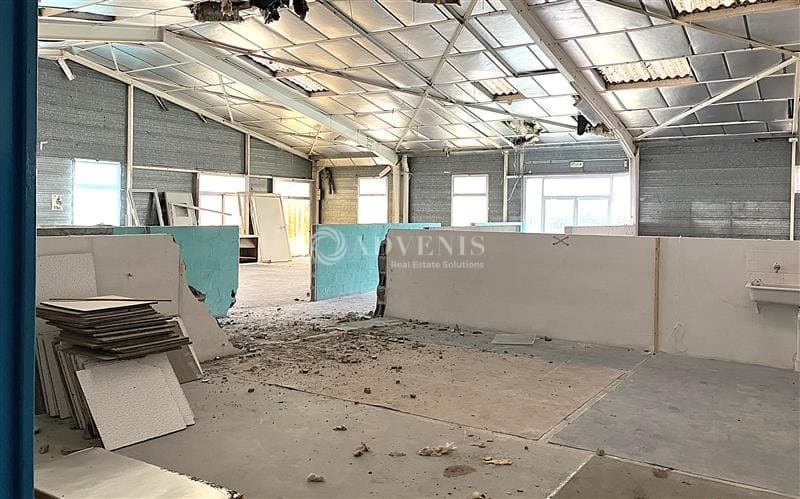 Local commercial · 1250 m² · Achat des murs — photo 1