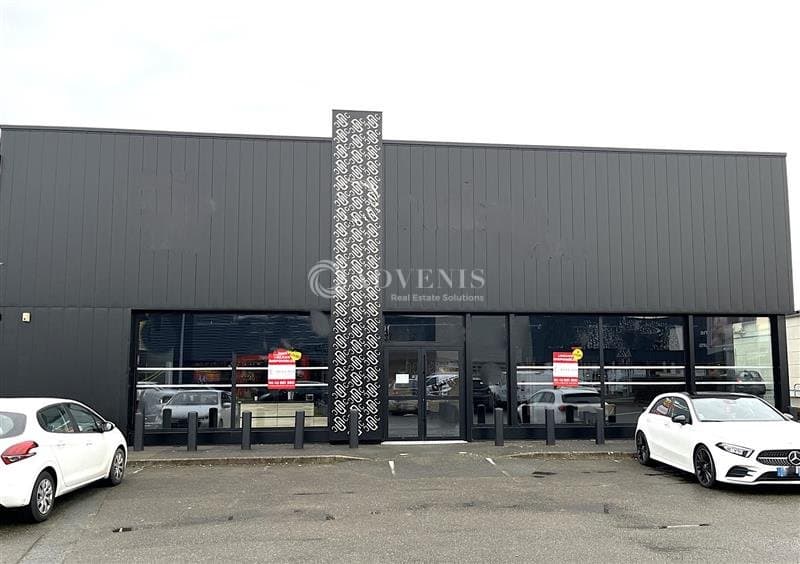 Local commercial · 486 m² · Achat des murs — photo 1