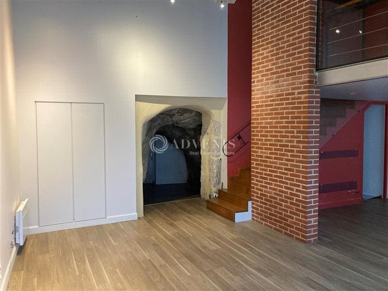 Local commercial · 84 m² · Achat des murs — photo 1