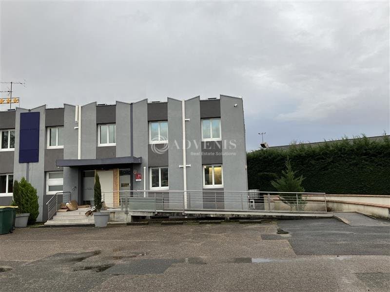 Local commercial · 990 m² · Achat des murs — photo 1