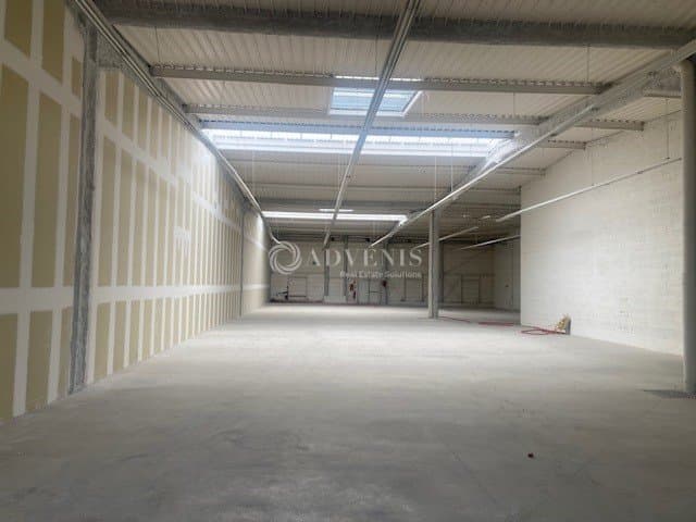 Local commercial · 400 m² · Location — photo 2
