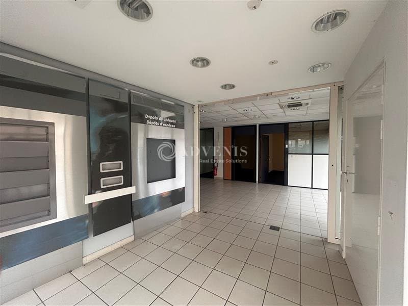 Local commercial · 188 m² · Achat des murs — photo 3
