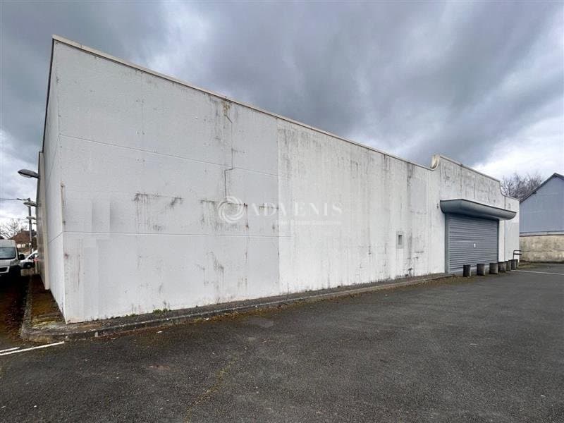 Local commercial · 1000 m² · Location — photo 1