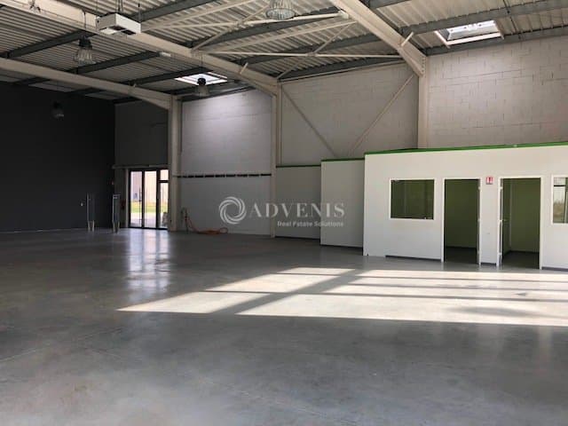 Local commercial · 389 m² · Achat des murs — photo 3