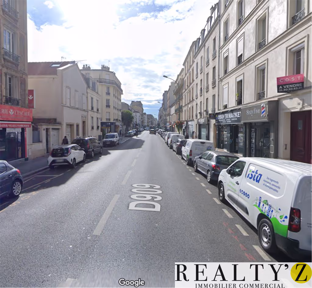 Local commercial · 599 m² · Location — photo 1