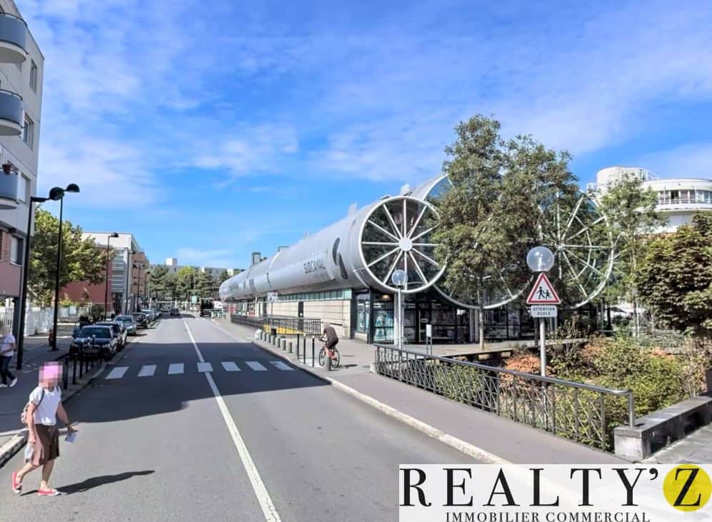Local commercial · 53 m² · Location — photo 1