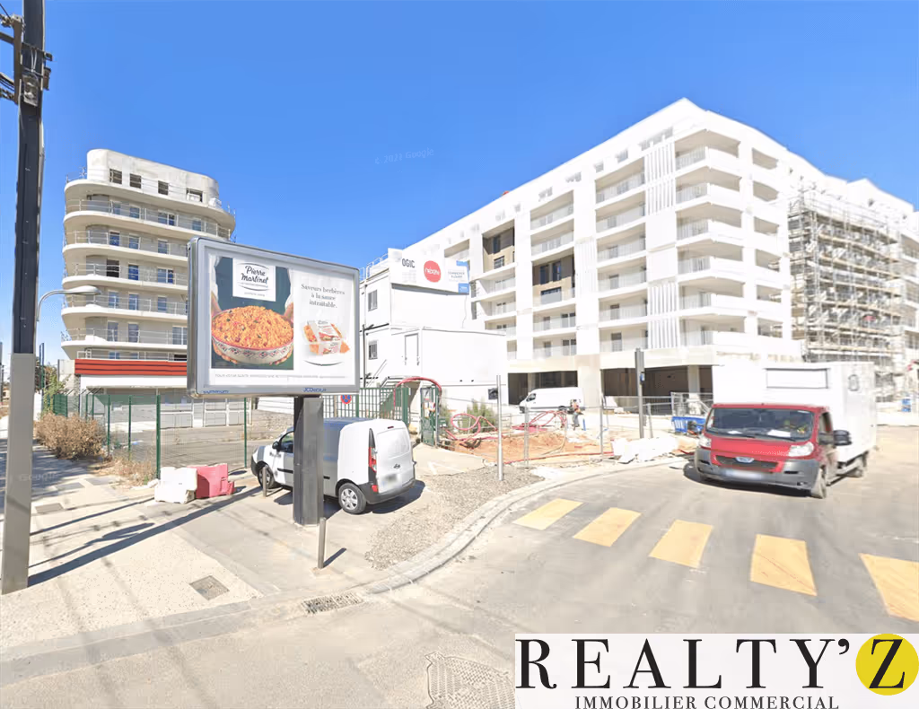 Local commercial · 179 m² · Location — photo 1