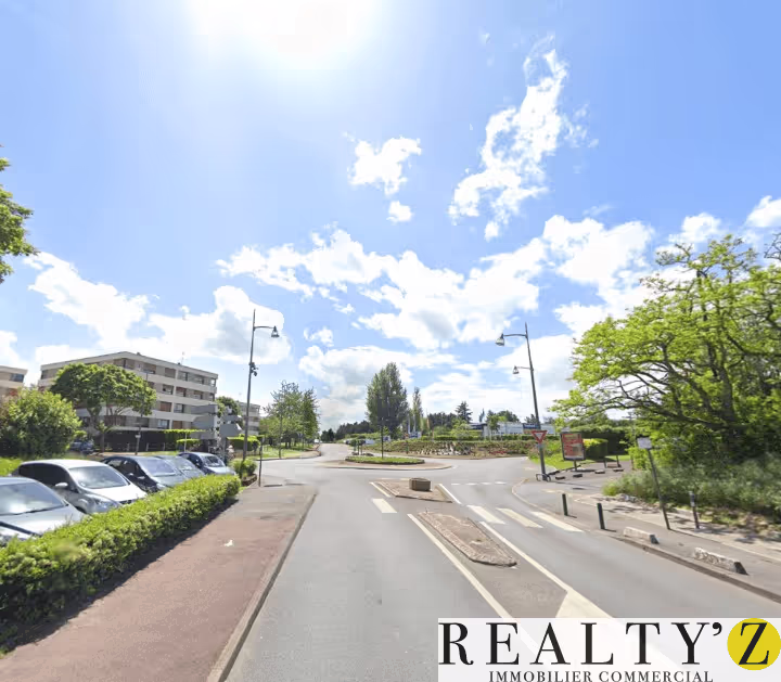 Local commercial · 928 m² · Achat des murs — photo 1