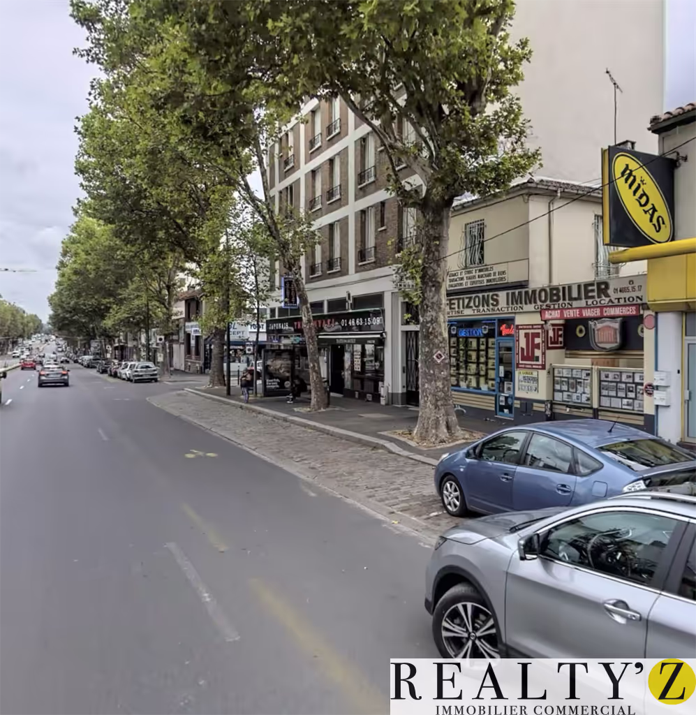Local commercial · 375 m² · Location — photo 1